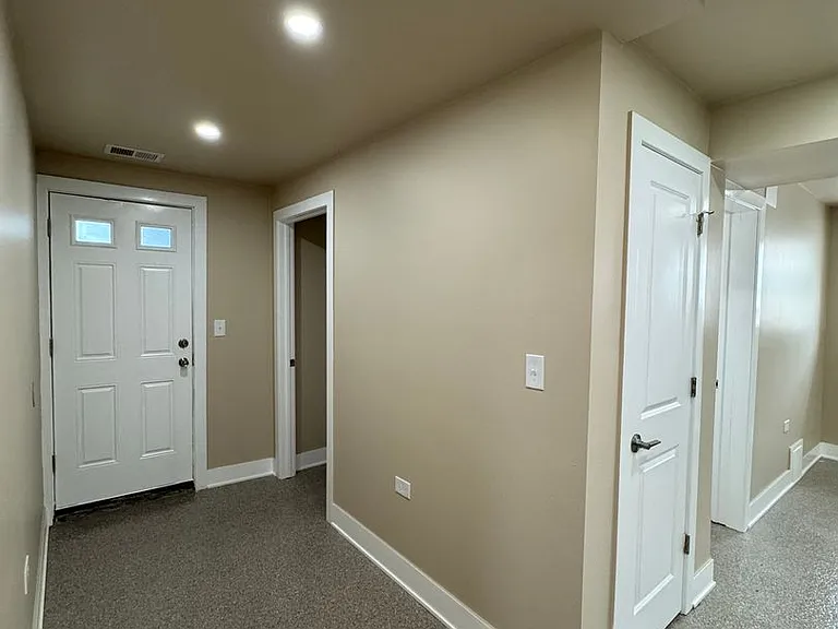 6341 S Elizabeth St #2 — Photo 5