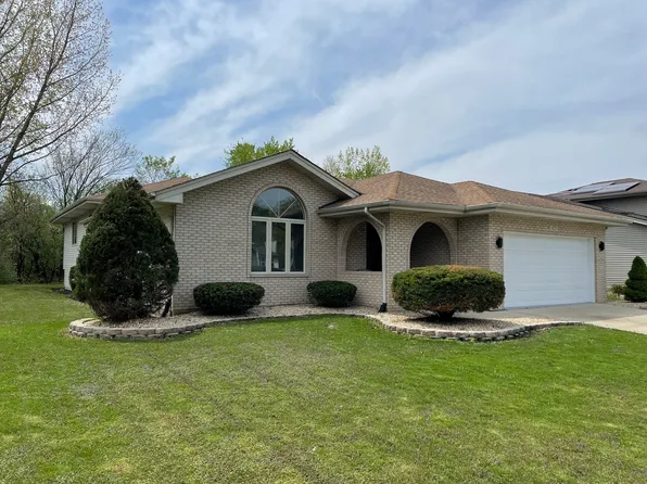 425 Tamarack St, Park Forest, IL 60466