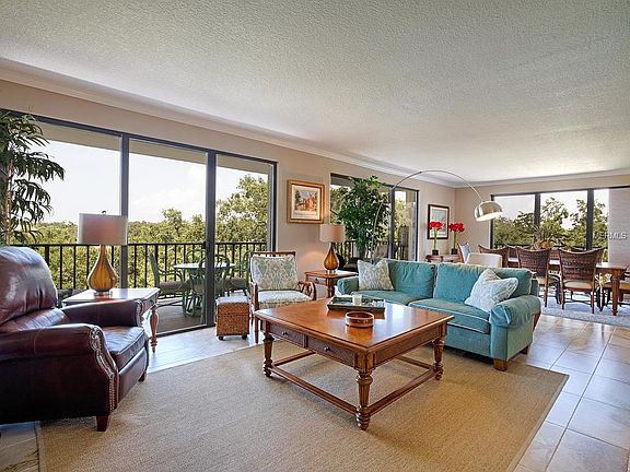 2nd image of 150 Belleview Blvd APT 405