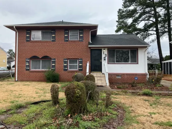 13 Briarwood Dr, Hampton, VA 23666