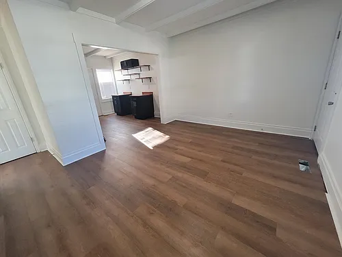 1435 Ivy St Photo 1