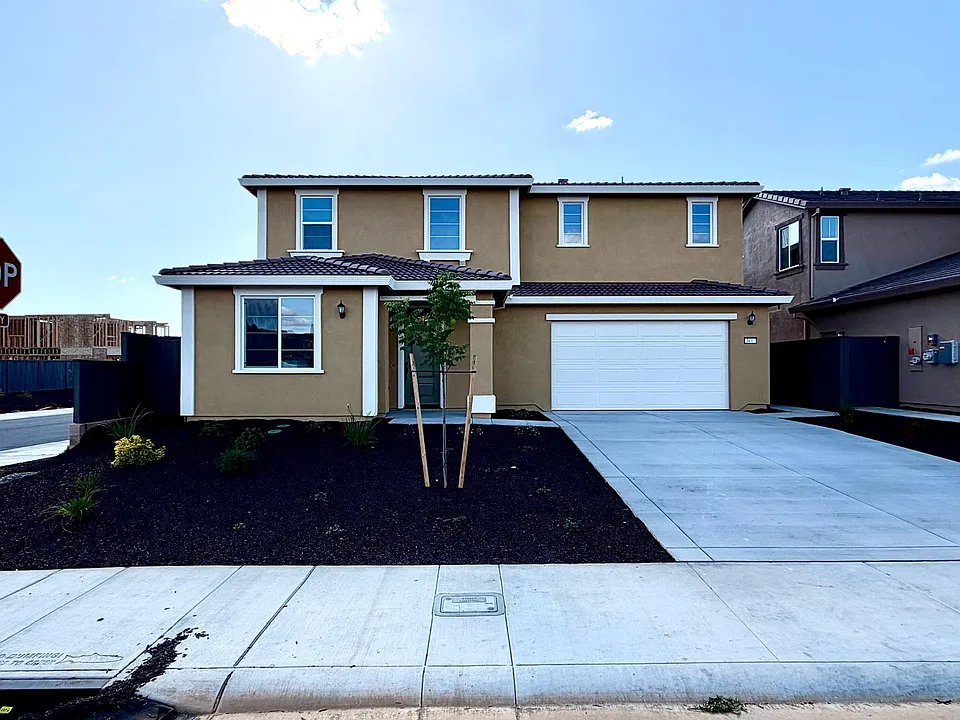 3432 Edington Dr