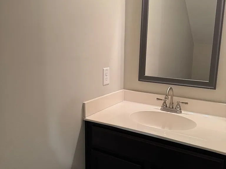295 Smithson Ln — Photo 8
