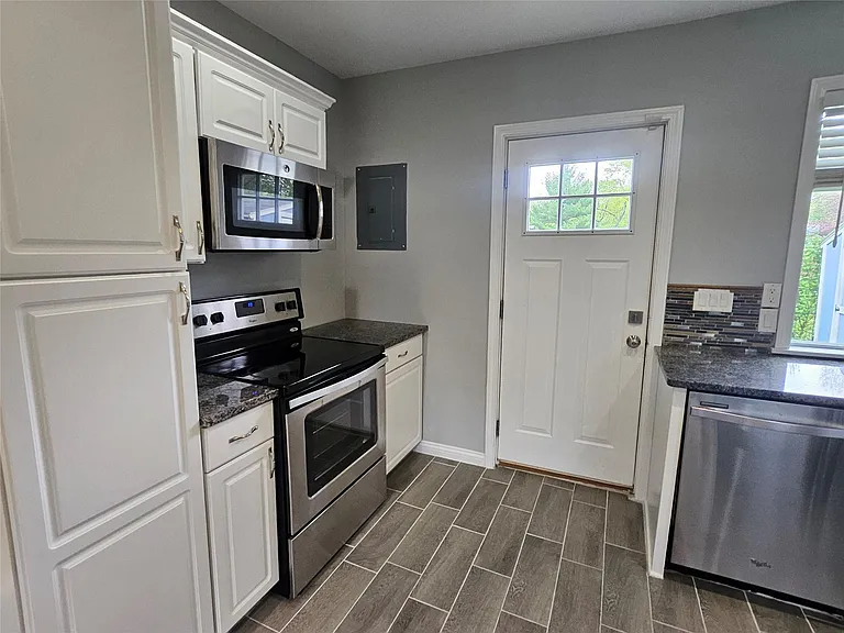 3221 Union Lake Rd — Photo 10