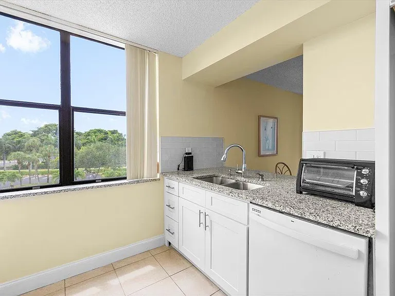 2255 Lindell Blvd #4401 — Photo 10