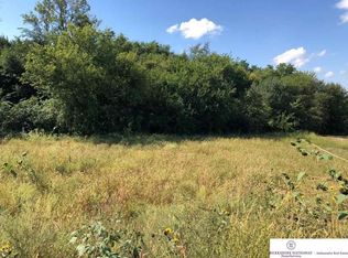 16035 Zac Ln, Bennington, NE 68007