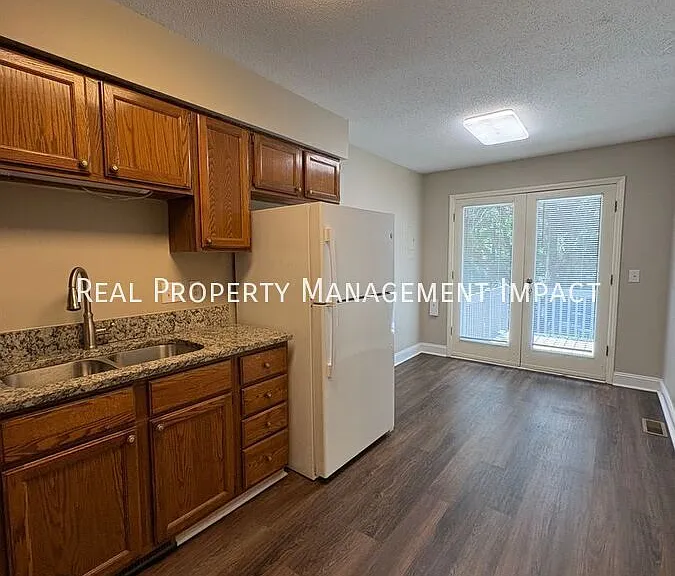 105 New Cooper Sq — Photo 13