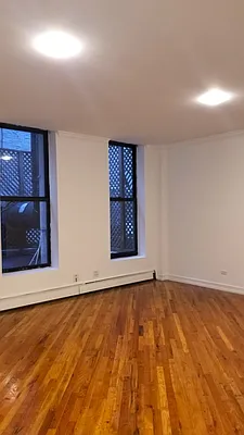 Rented by Buchbinder & Warren | media 5