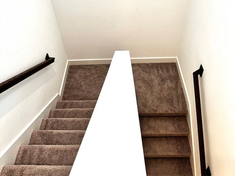 18106 Zemira Ln — Photo 11