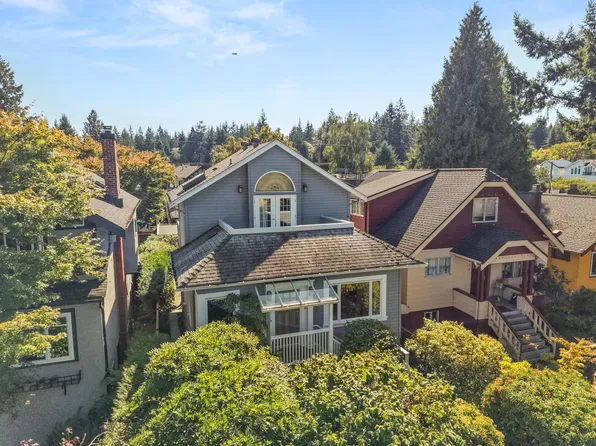 4468 W 14th Ave, Vancouver, BC V6R 2Y3