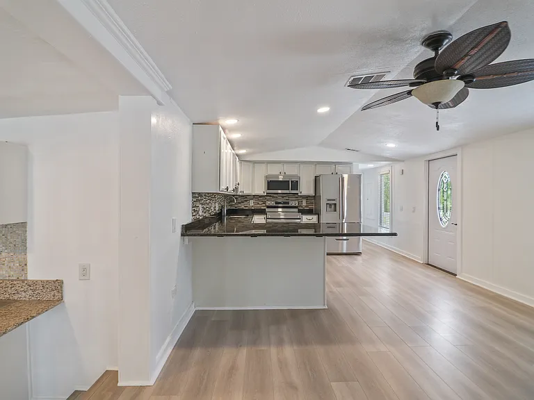 168 Sunset Ln — Photo 5