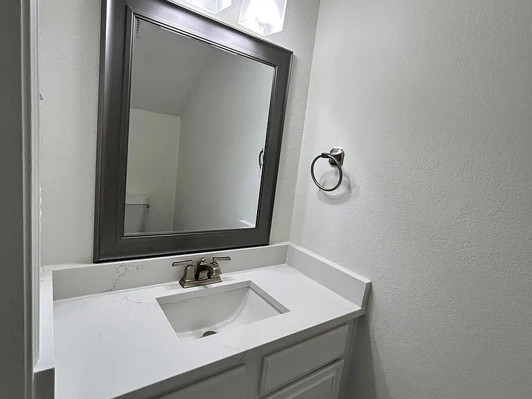 1/2 bath downstairs