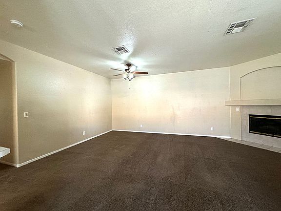 4th image of 1900 N Torrey Pines Dr Unit 127
