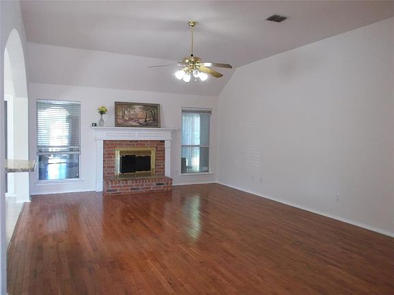 5th image of 4721 Calder Dr