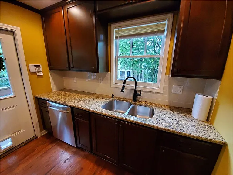 2178 Ridgedale Rd NE — Photo 9