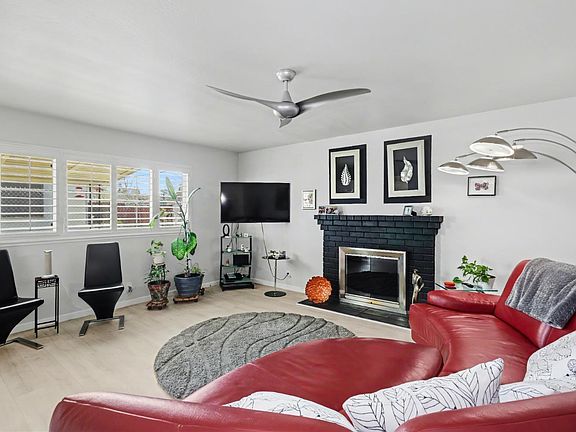 5th image of 10500 Spaulding Way