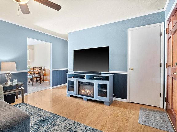 4th image of 1480 Angelus Dr