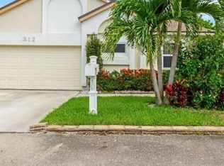 312 Bishop Rd, North Lauderdale, FL 33068