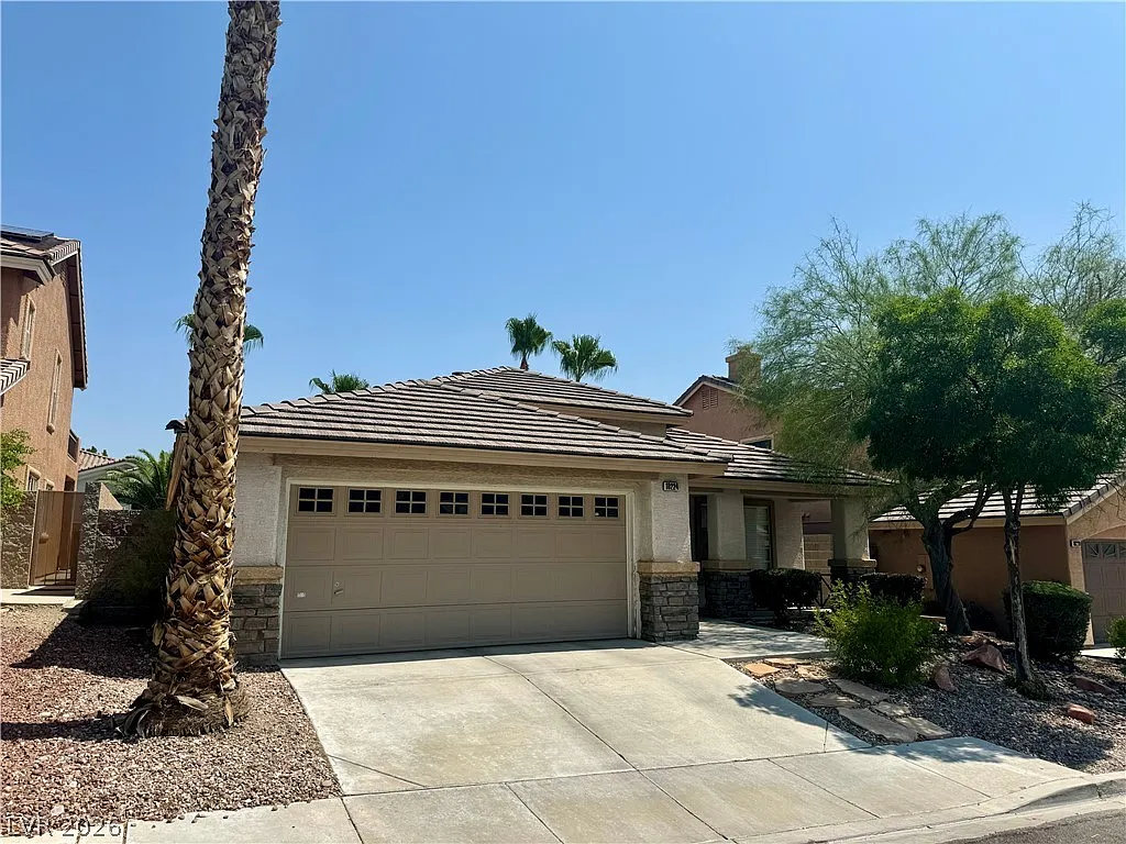 3 bed, 2.0 bath, 1657 sqft, $2,680 — Photo 2