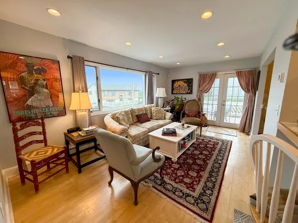 26 Merrill Rd #26, Hull, MA 02045