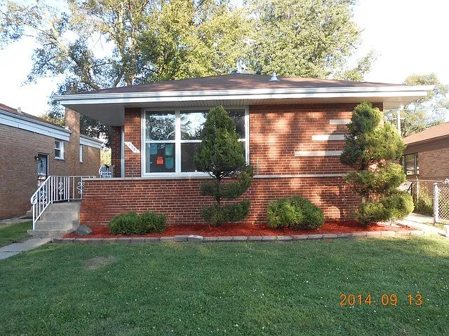 14727 Dante Ave photo 1