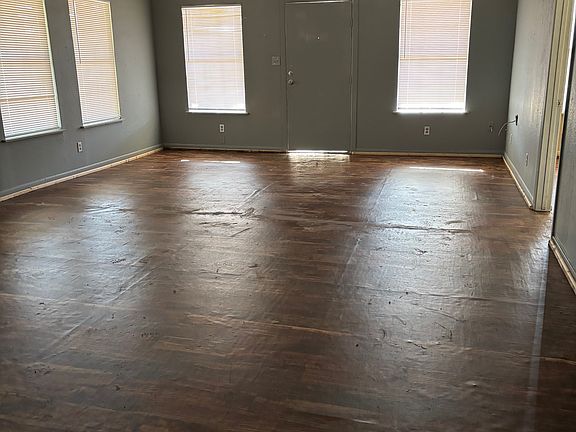 3rd image of 16729 Malibu Dr #18