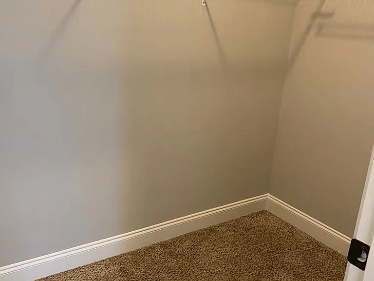 921 Burlington Dr — Photo 38