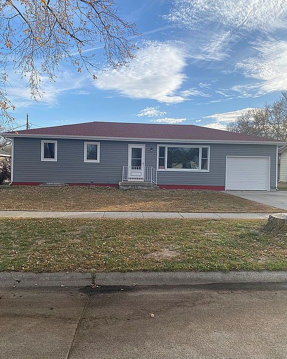 1st image of 602 E Phillip Ave