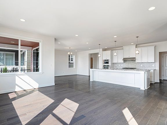5th image of 1199 Pine Crest Cir NE
