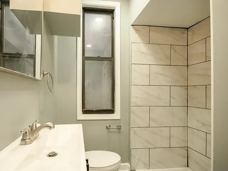 925 S Laflin St #2R — Photo 8