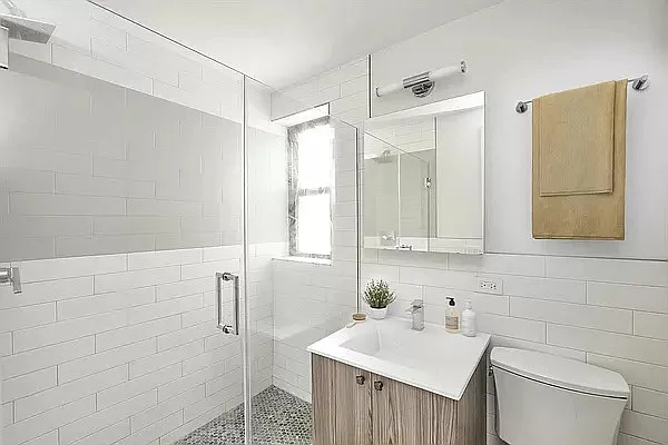 Rented by Abode Residential LLC | media 4