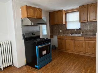 411 Newport Ave #1, Quincy, MA 02170