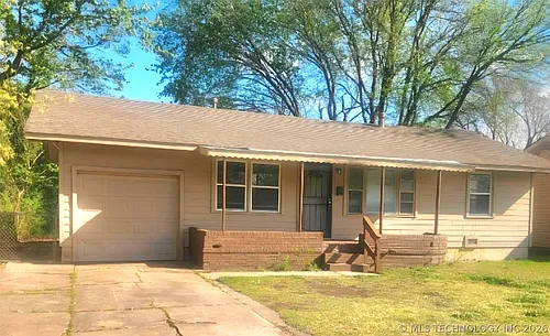 5933 E Latimer St Photo 1