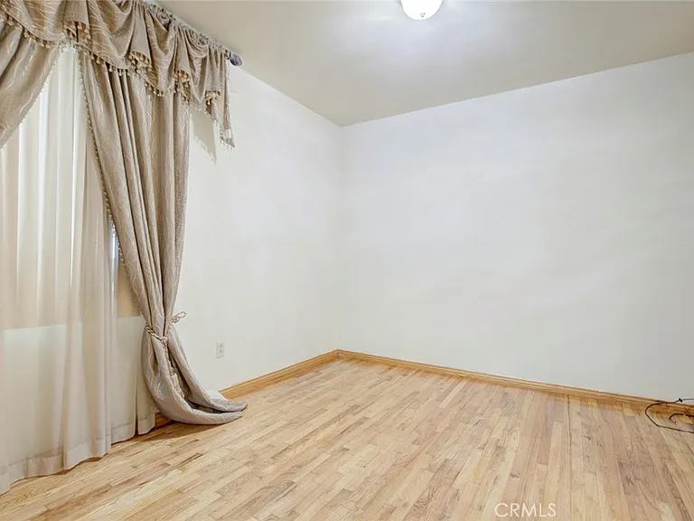 6149 Case Ave — Photo 17