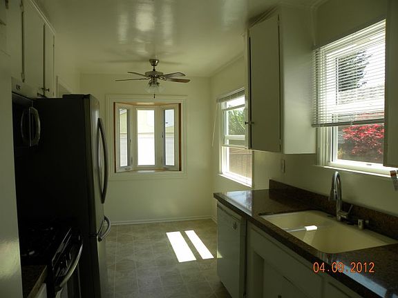 4th image of 7520 Alverstone Ave