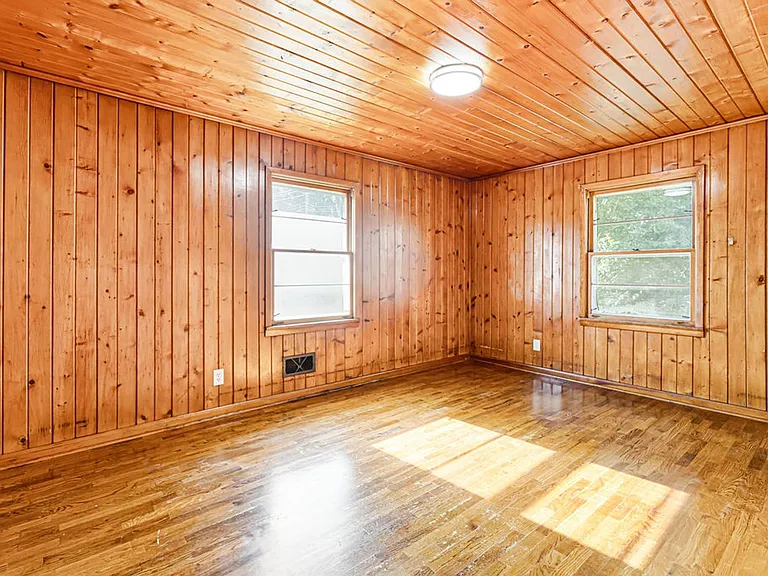 2510 Sylvanie St — Photo 13