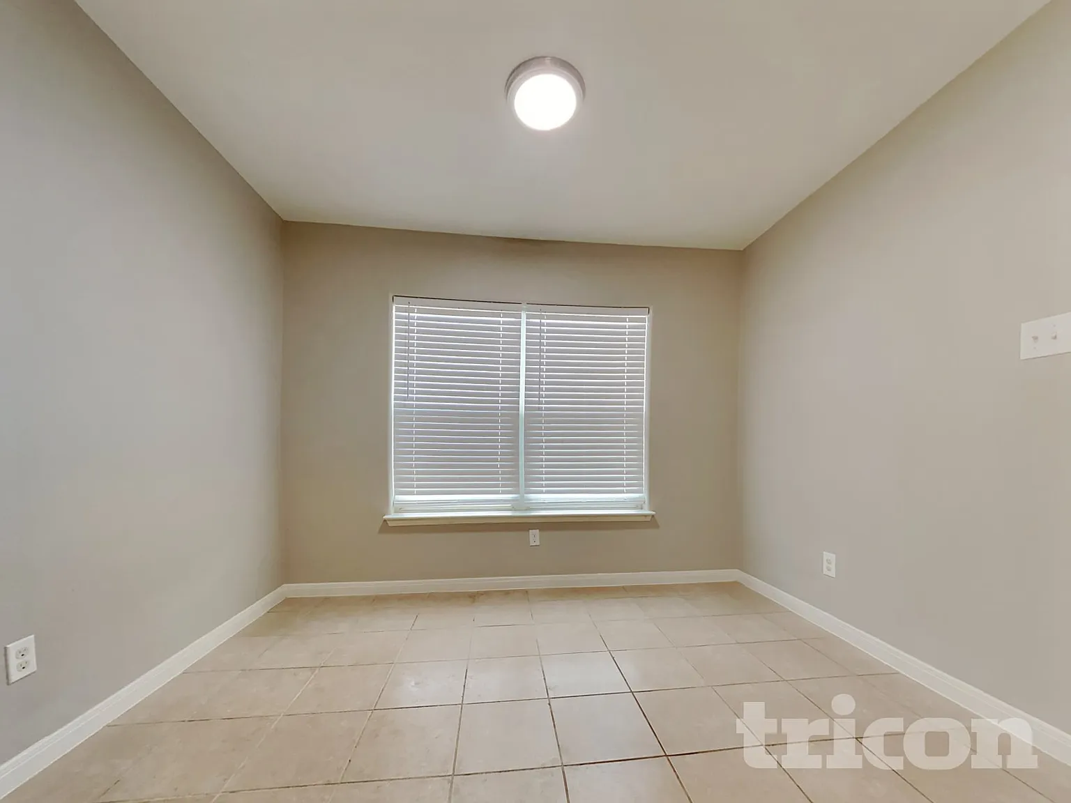 120 Dodge City Court Newark TX — Photo 4