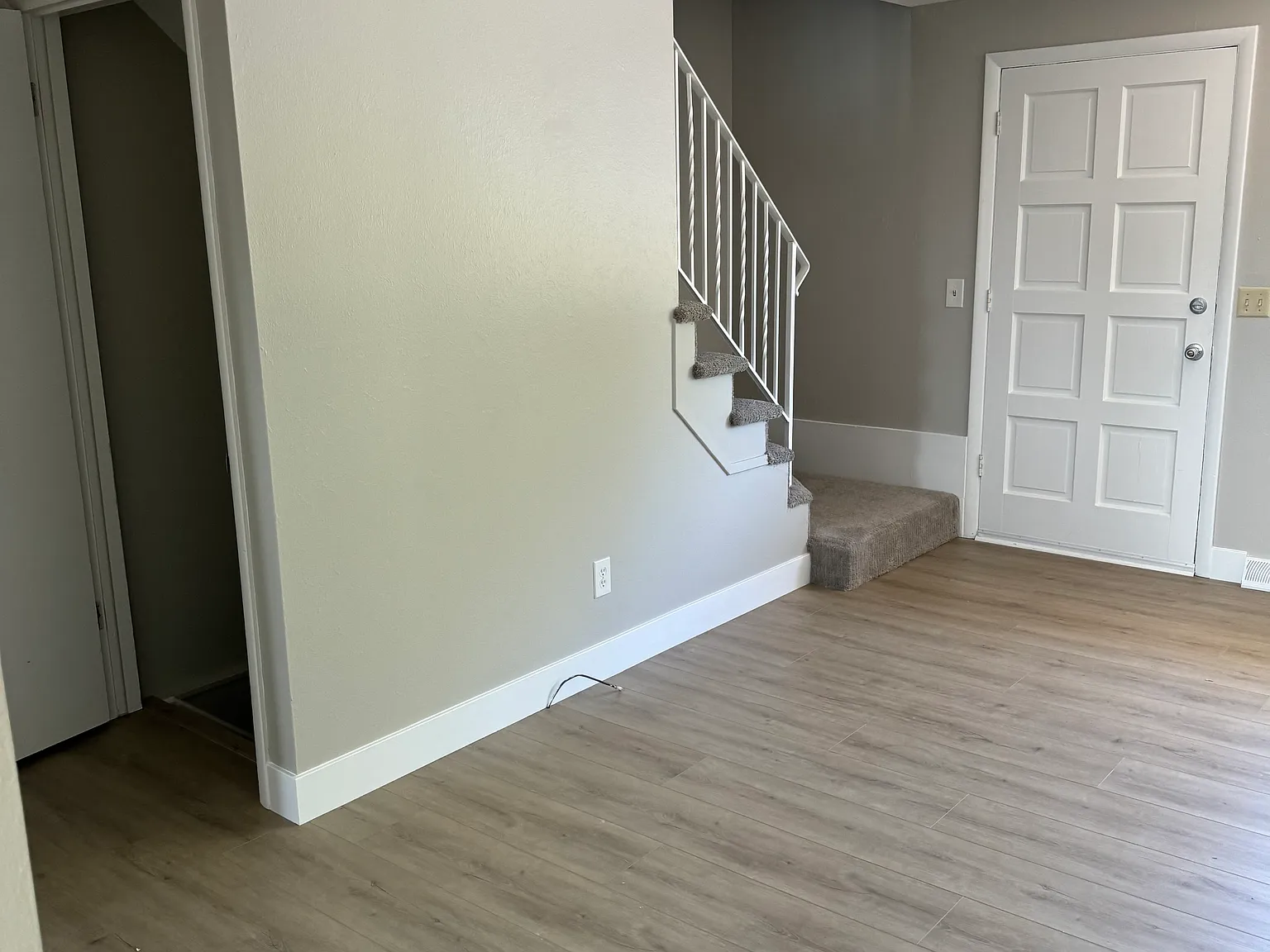 3 bed, 1.5 bath, 1600 sqft, $2,400 — Photo 2