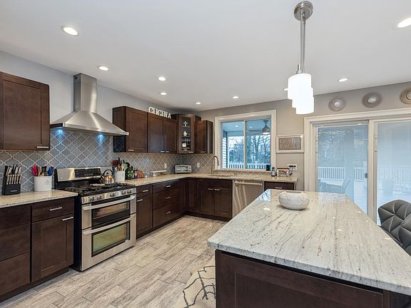2nd image of 5 Adar Ln