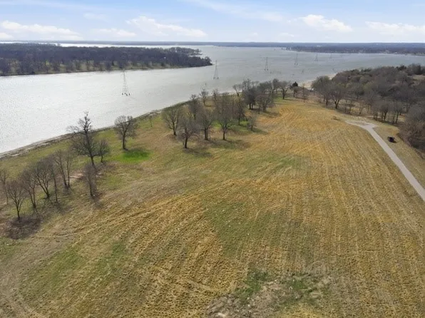 7 Private Road 7327, Emory, TX 75440