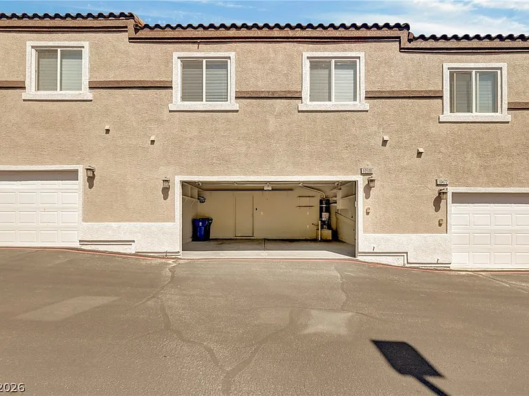 10500 Nordic Cliff Ave — Photo 6