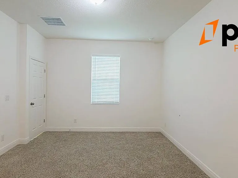 7896 Syracuse Dr — Photo 16