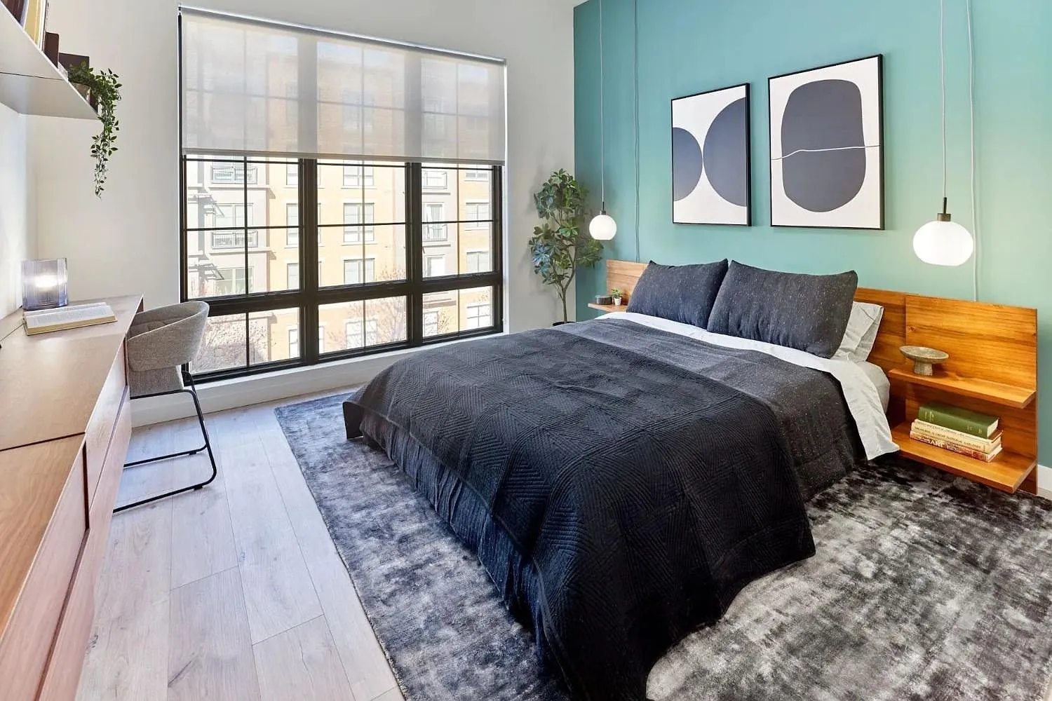 1 bed, 704 sqft, $2,878 — Photo 4