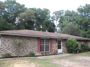 3875 Martha Ln, Millbrook, AL 36054