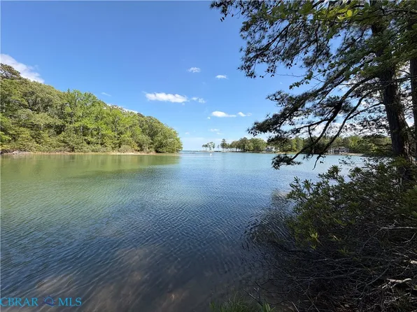 Taylors Beach Rd, Reedville, VA 22539