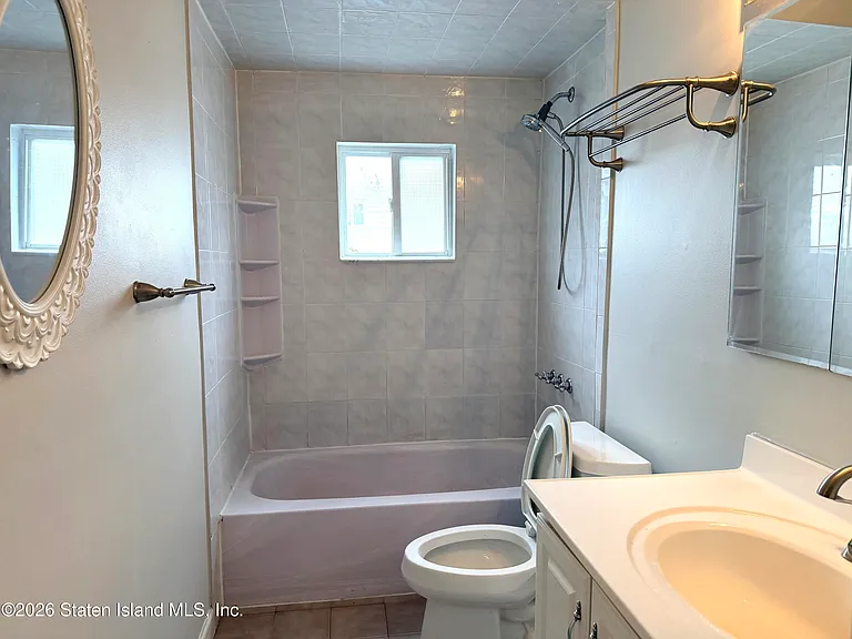 149 Wirt Ave — Photo 4