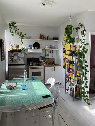 Floor plan Large Bright Sunny STUDIO