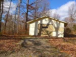 Detached garage/workshop