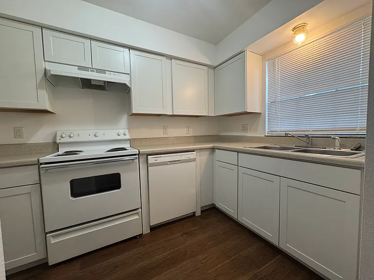 221 S Cypress Way #231 — Photo 5