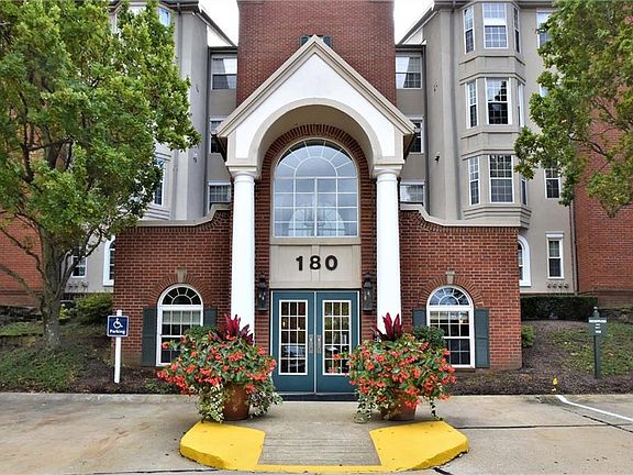 2nd image of 180 Fox Hollow Dr APT 212